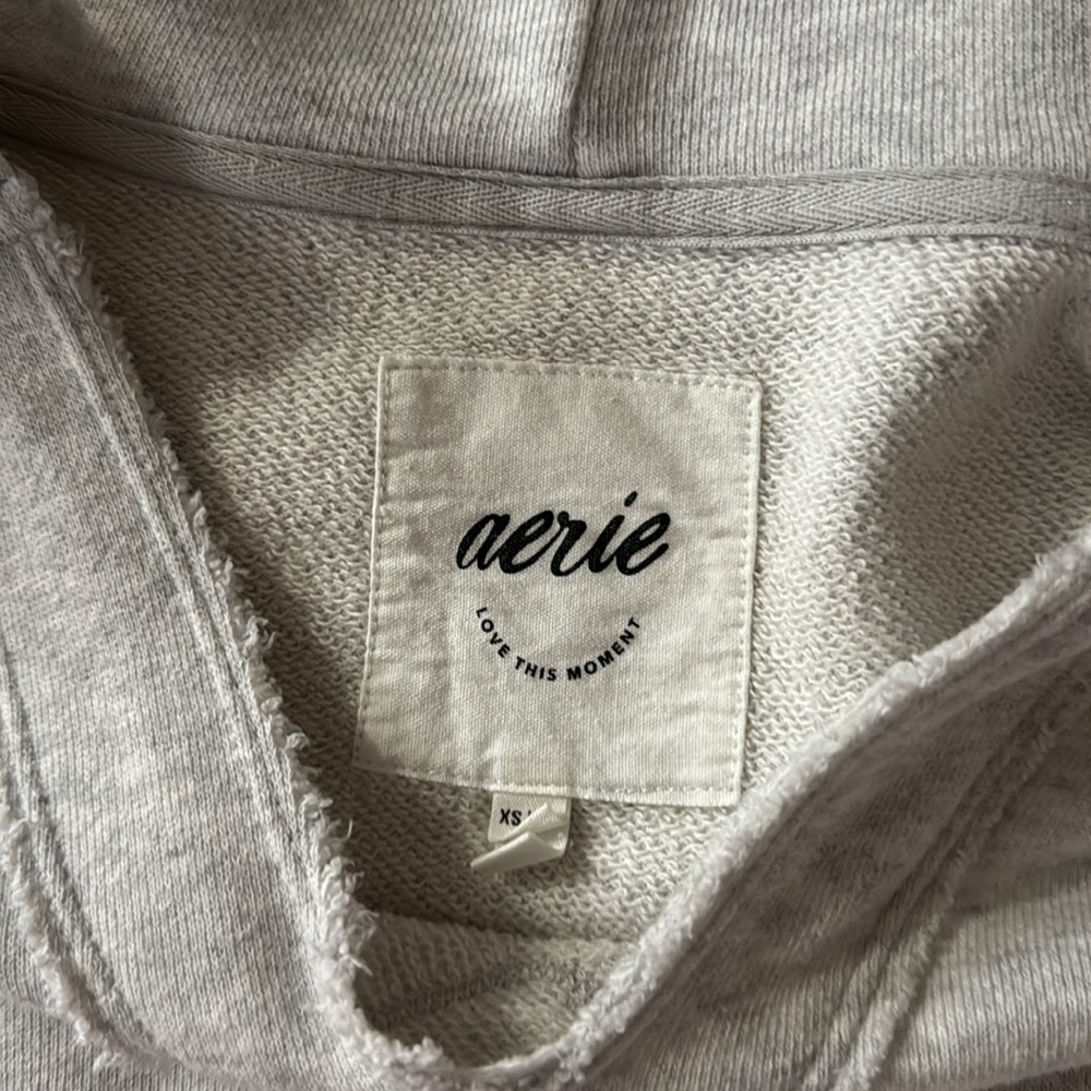 Aerie Light Gray V-Neck oversized Hoodie Sweater EUC - Picture 2 of 3